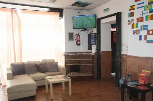 ホスタル ファンキー バイ アーク ハウス 2*